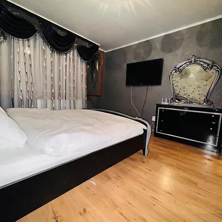 Διαμέρισμα Emo Aparts & апартаменти, под наем *