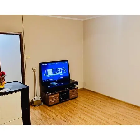 Διαμέρισμα Emo Aparts & апартаменти, под наем