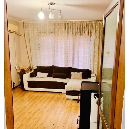 Emo Aparts & апартаменти, под наем *